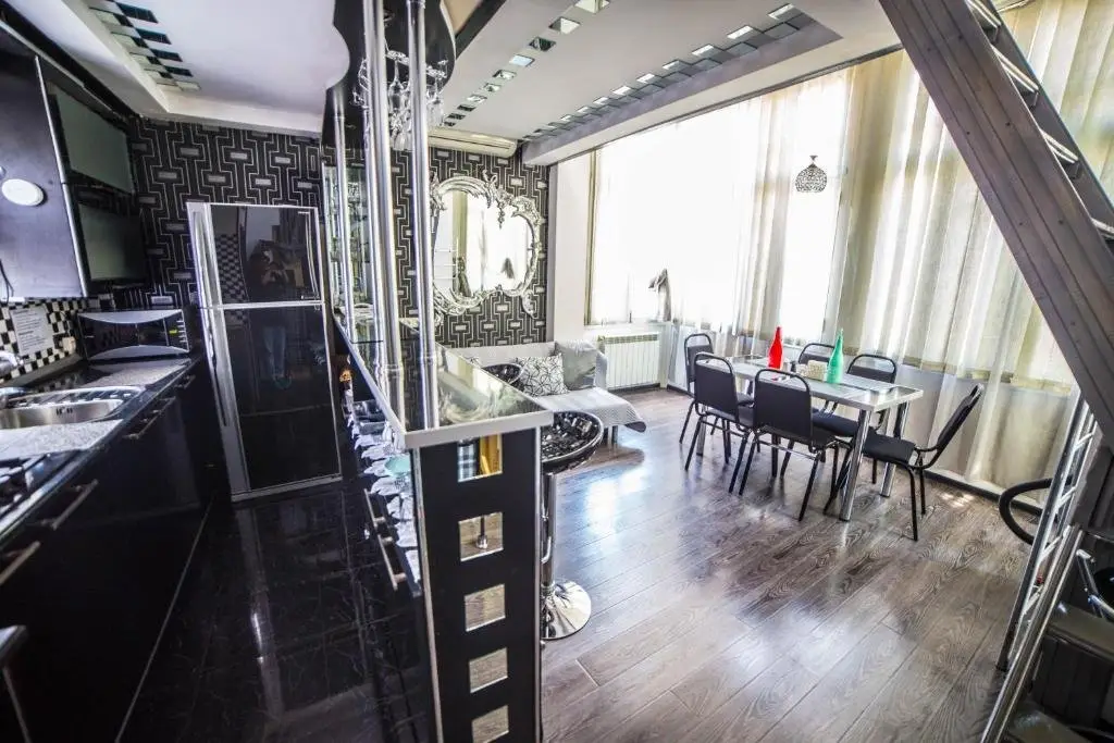 Тбилиси: COMFORTABLE APARTMENT in the old TBILISI