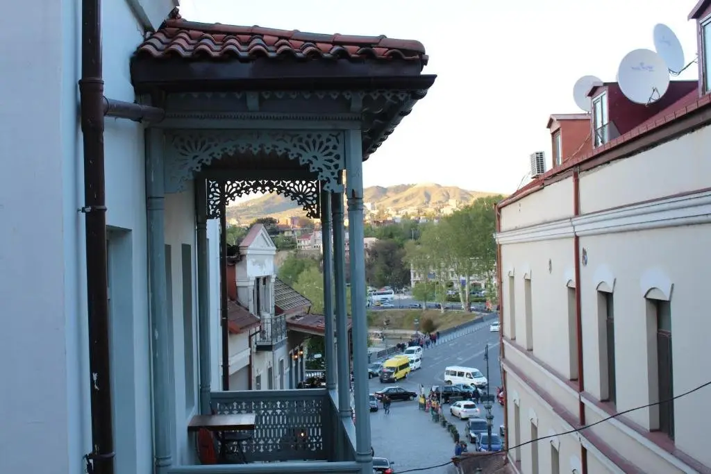 Тбилиси: COMFORTABLE APARTMENT in the old TBILISI