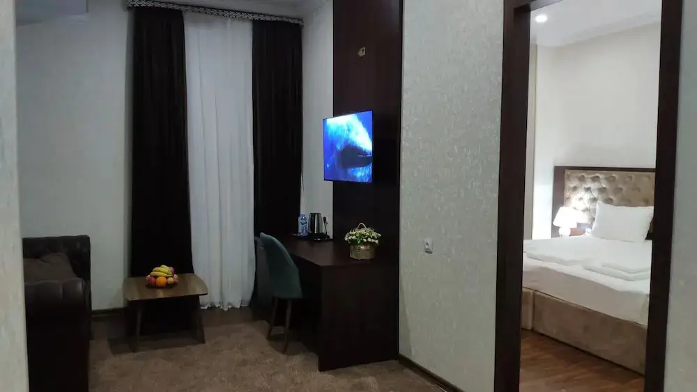 Ташкент: Grand Turon Hotel