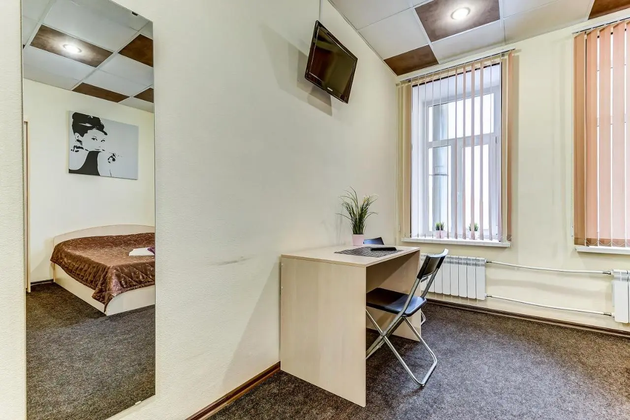 Санкт-Петербург: SuperHostel на Литейном 41