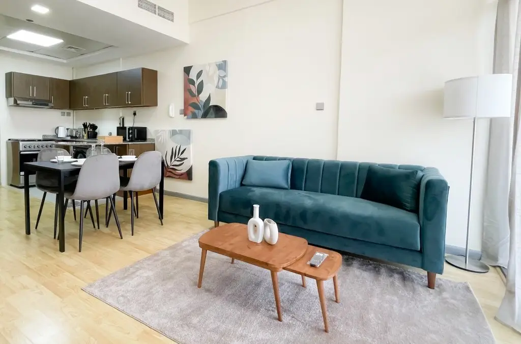 Elite LUX Holiday Homes - Superb & Convenient 2 BR Duplex in Silicon Oasis Dubai — фото 1