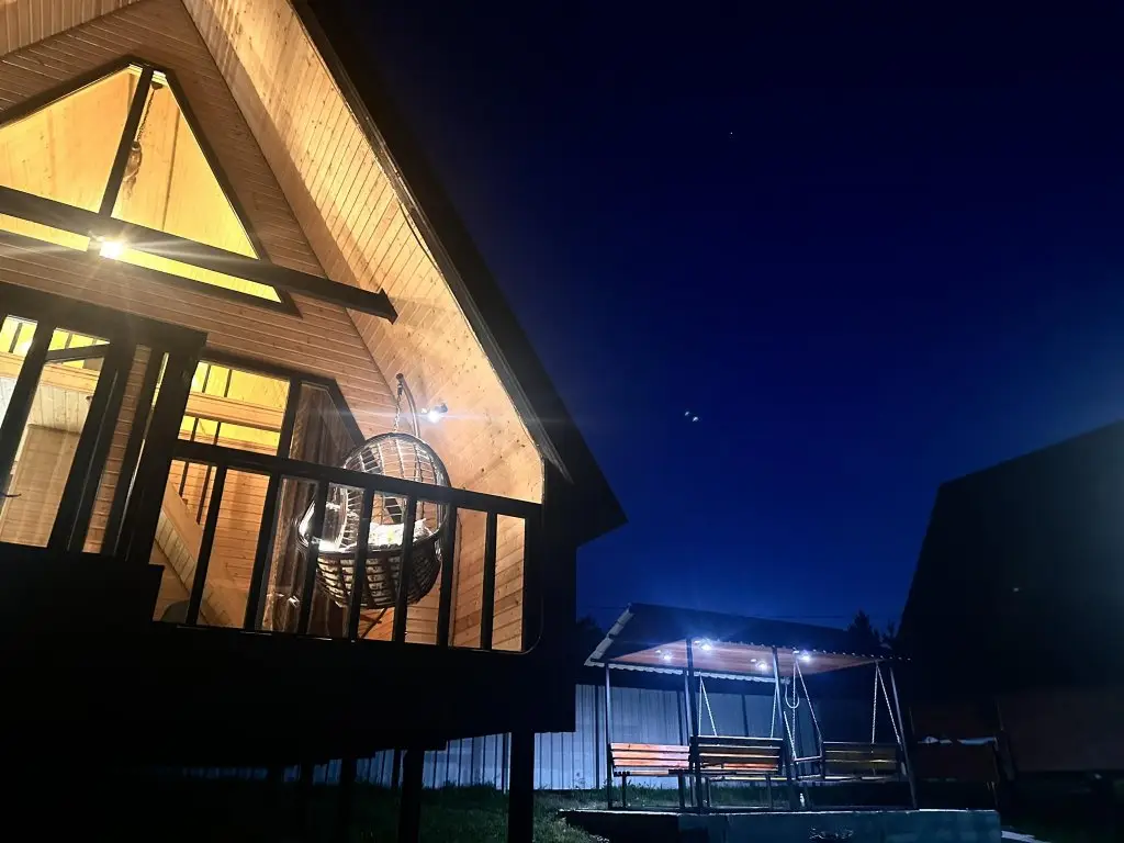 Зеда Тлуги: Hotel Panorama Racha