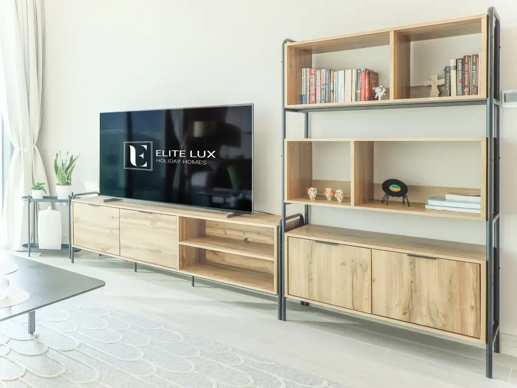 Дубай: Elite LUX Holiday Homes - Skyline Oasis – One Bedroom Premium Apartment in Al Jaddaf
