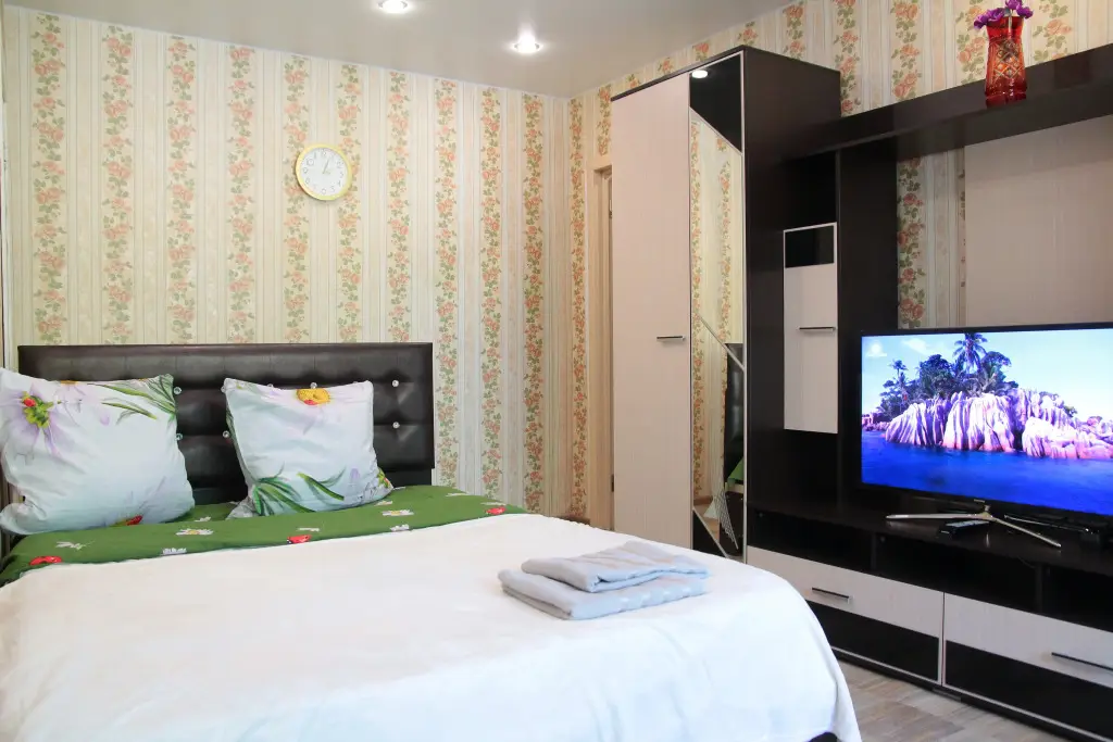 Северодвинск: Апартаменты Like Home возле завода Севмаш