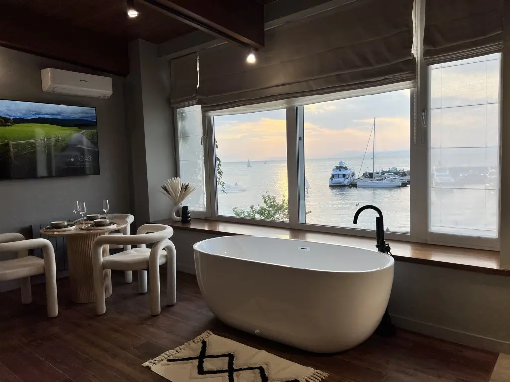 Владивосток: Апартаменты Bali Ubud sea view by VVO Apartments