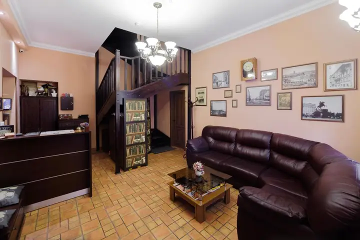 Санкт-Петербург: Меблированные комнаты Inn 6 Line