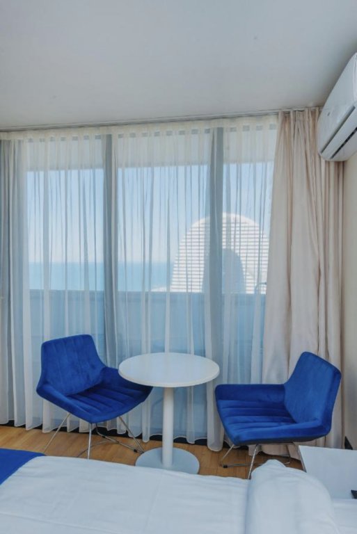Батуми: Апарт-отель The Best Orbi City U Mzii