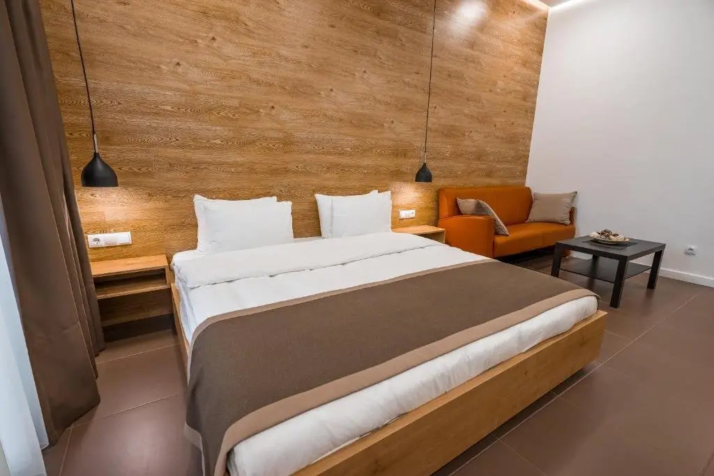 Тбилиси: Luxury Apartments on Central Avenue