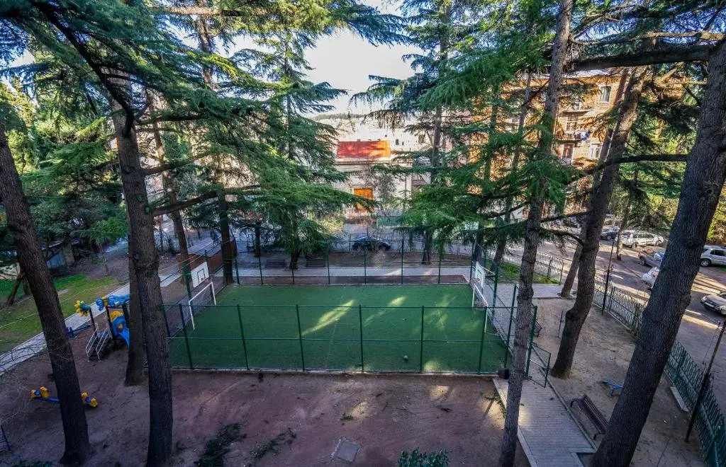 Тбилиси: Luxury Apartments on Central Avenue