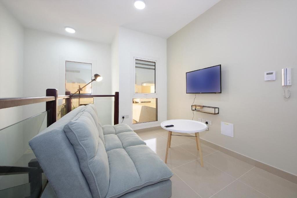 Рас-эль-Хайма: RH- 3BR Flamingo Villa with maid room in RAK, near pool