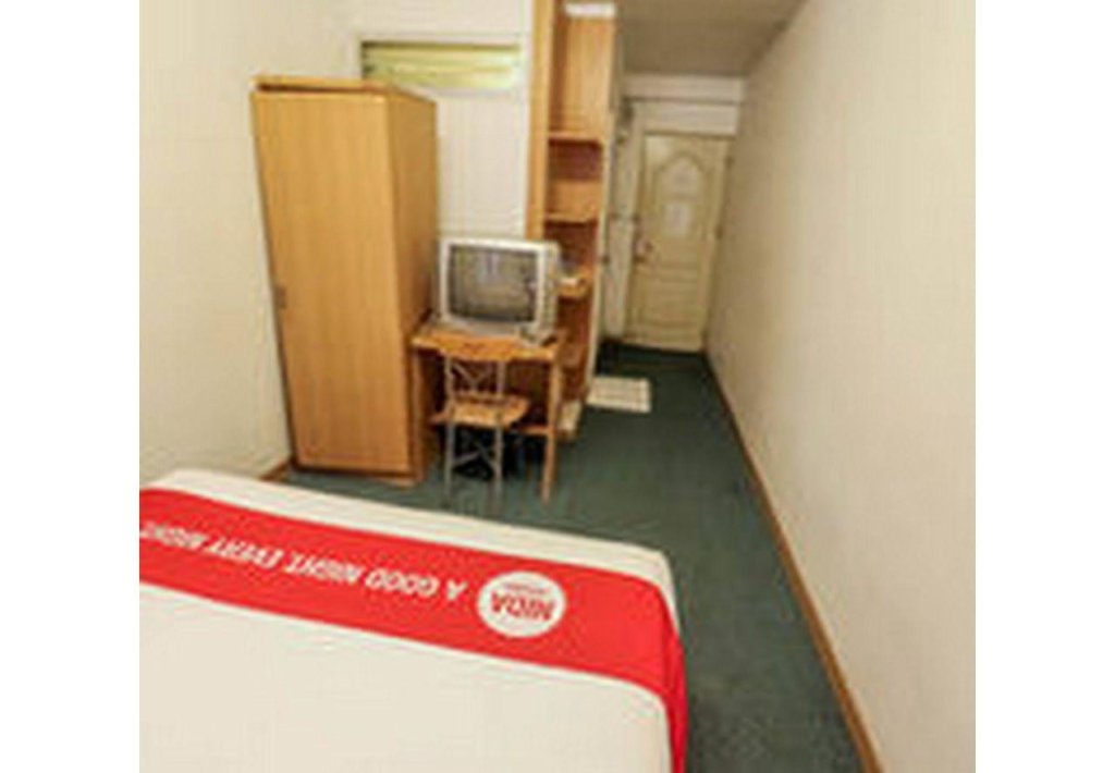 Бангкок: Nida Rooms Ruby Yen Arkard