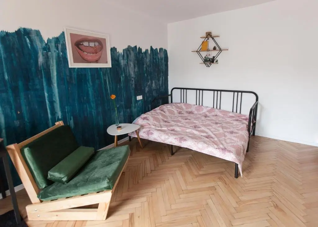 Тбилиси: Mariam's sunny studio apartment