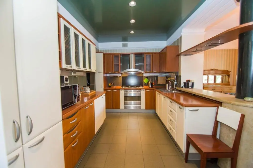 Тбилиси: Luxury apartment in the city center on the left riverside