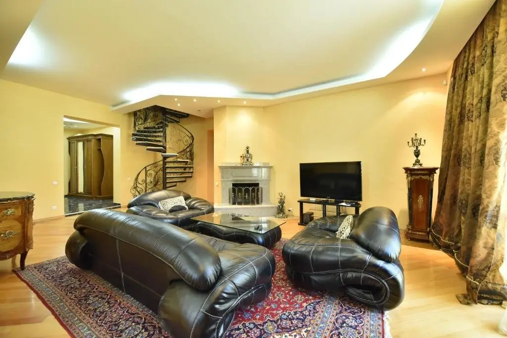 Тбилиси: Perfect Apartment in the Center of Tbilisi
