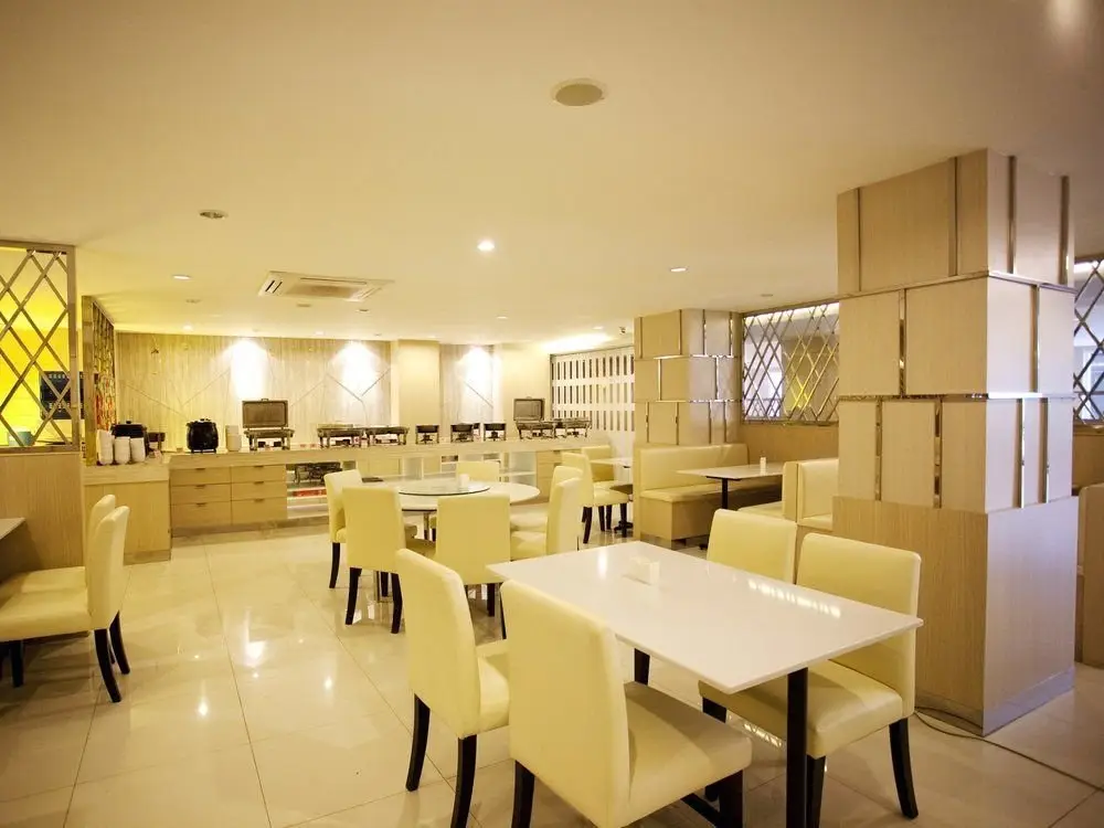 Бангкок: 曼谷翁聿30号车站奈达酒店(Nida Rooms on Nut 30 Terminal)