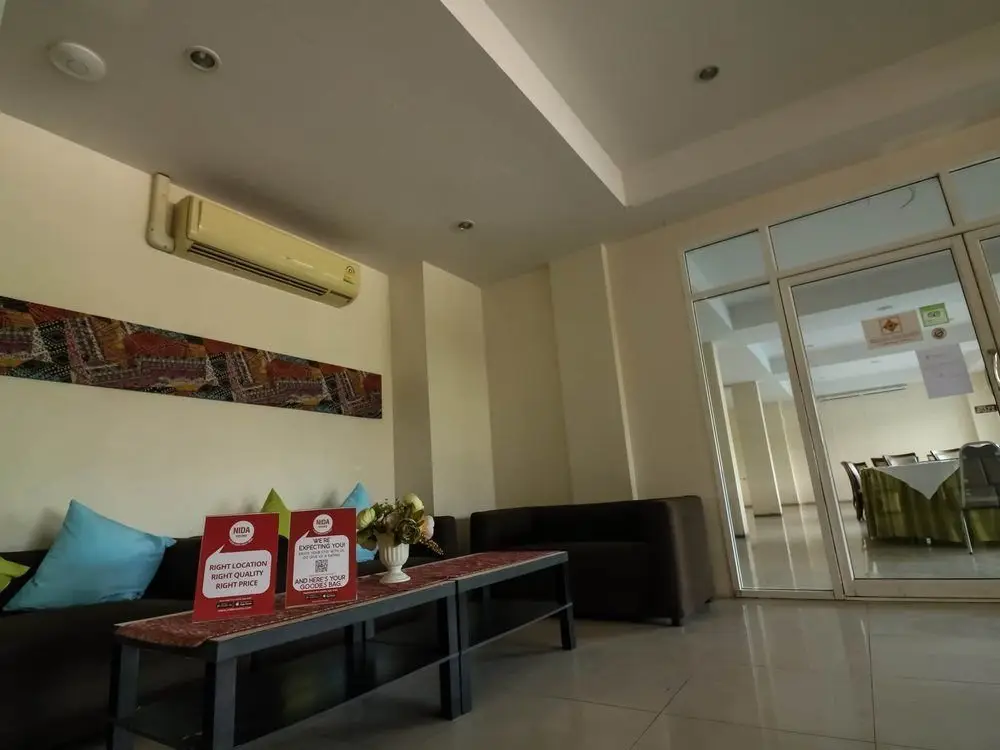 Бангкок: 曼谷翁聿30号车站奈达酒店(Nida Rooms on Nut 30 Terminal)