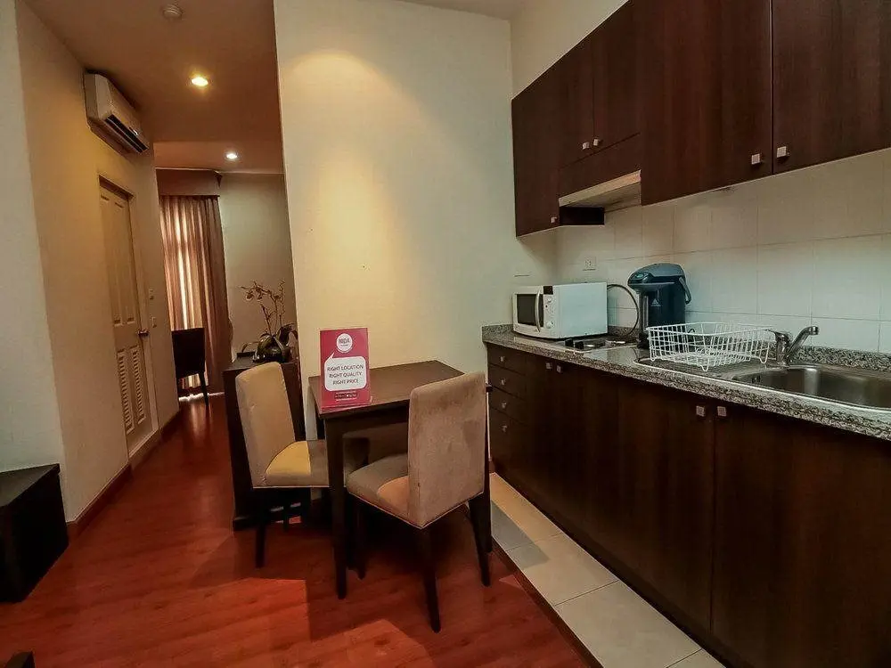 Бангкок: Nida Rooms Vintage Surawong 43
