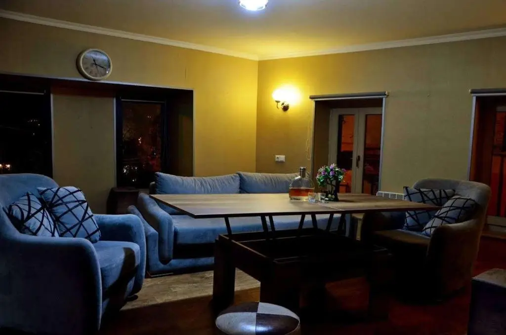 Тбилиси: Tao's Apartment