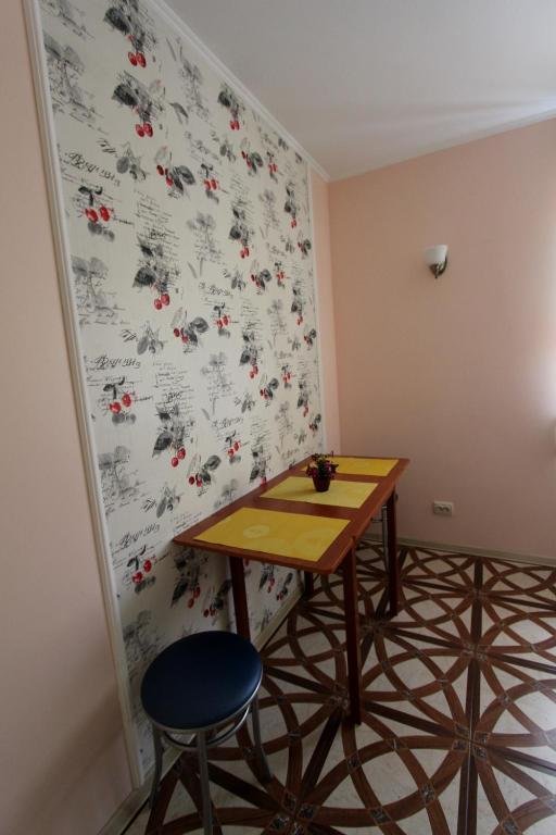 Алматы: Nadezhda Apartments on Nayrizbay Batira 63
