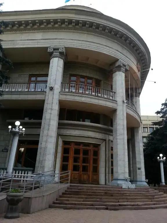 Алматы: Nadezhda Apartments on Jeltoksan 103