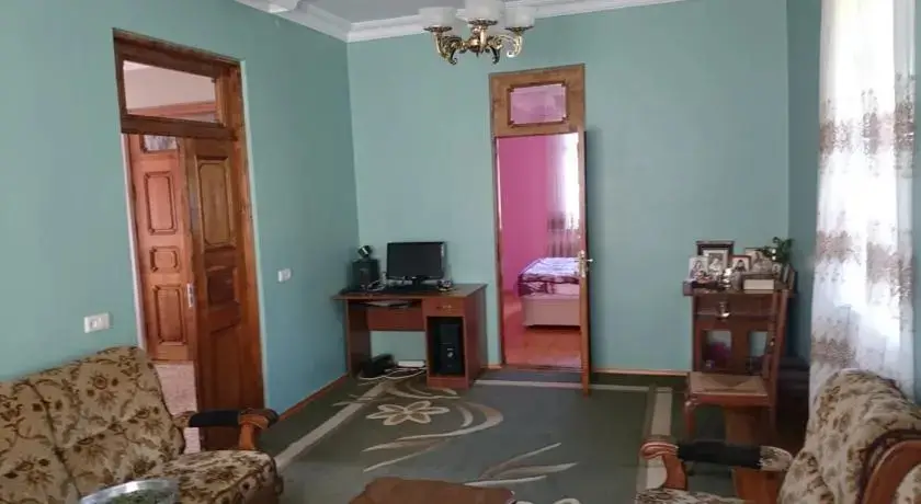Батуми: Guest house Charnali