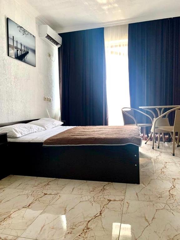 Батуми: Furnished Self-Catering Space, 50 Meters From The Sea.