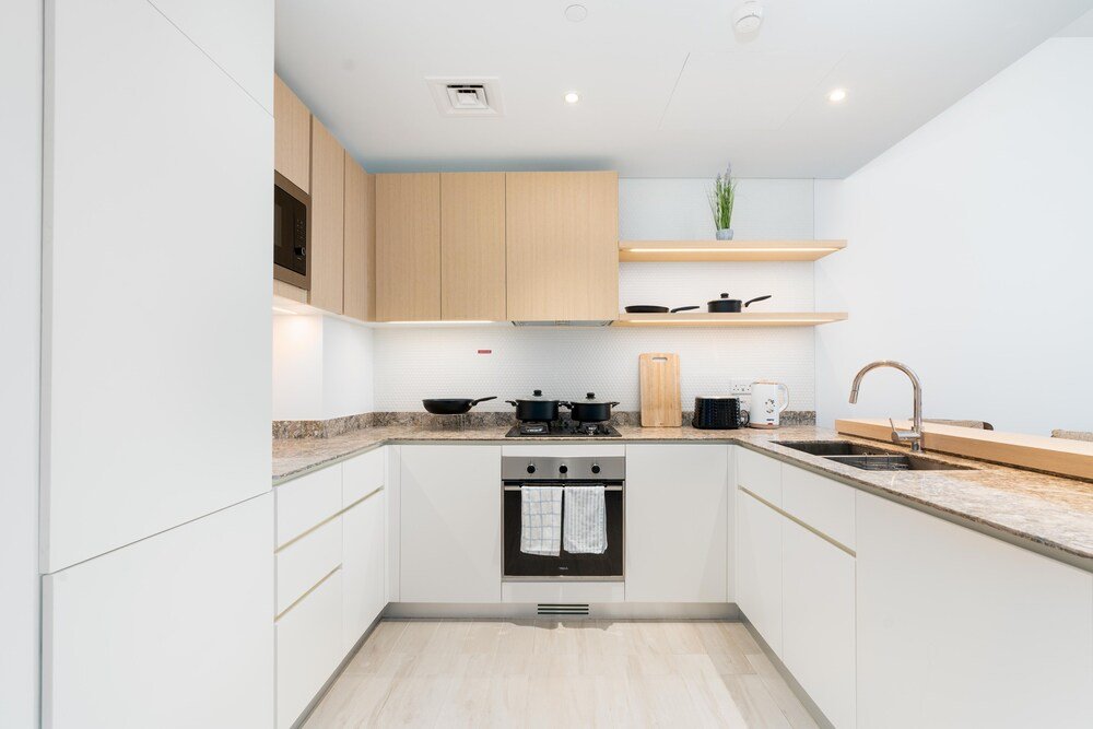 Дубай: SuperHost - Tranquil Cozy Apartment in the Heart of JVC