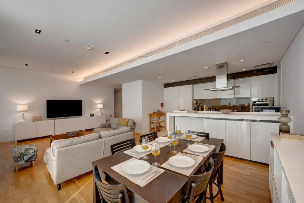 Дубай: Urban Island Getaway on Bluewaters