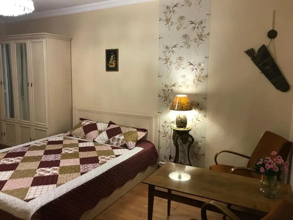 Тбилиси: SandroNika Apartments