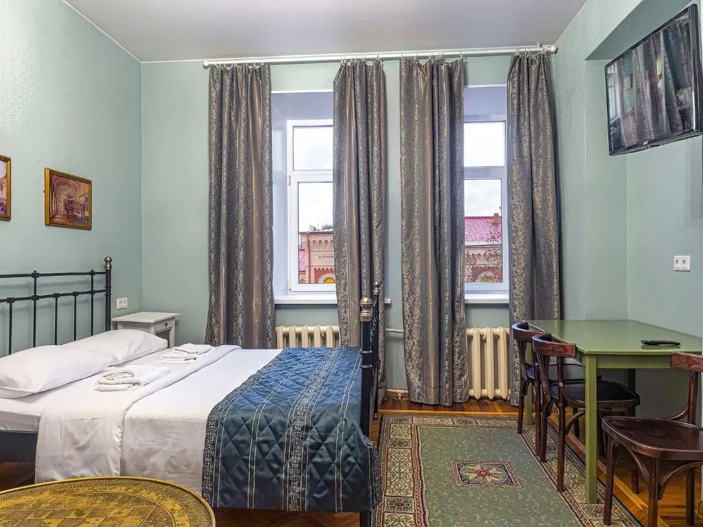 Санкт-Петербург: Friends Rooms on Vosstaniya