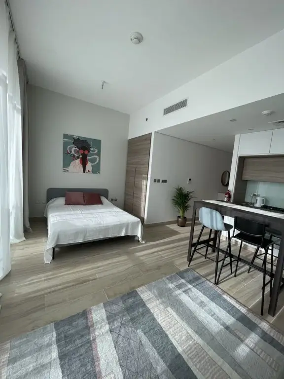 Дубай: Modern studio near beach with 5star facilities!