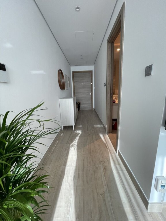 Дубай: Modern studio near beach with 5star facilities!