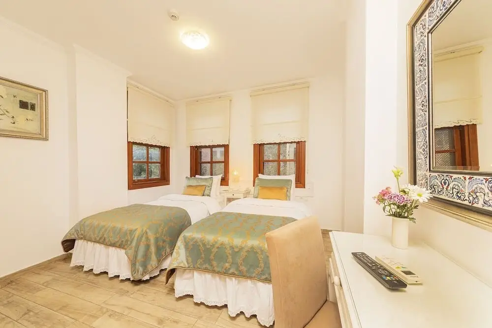 Анталья: Zemira Garden Hotel