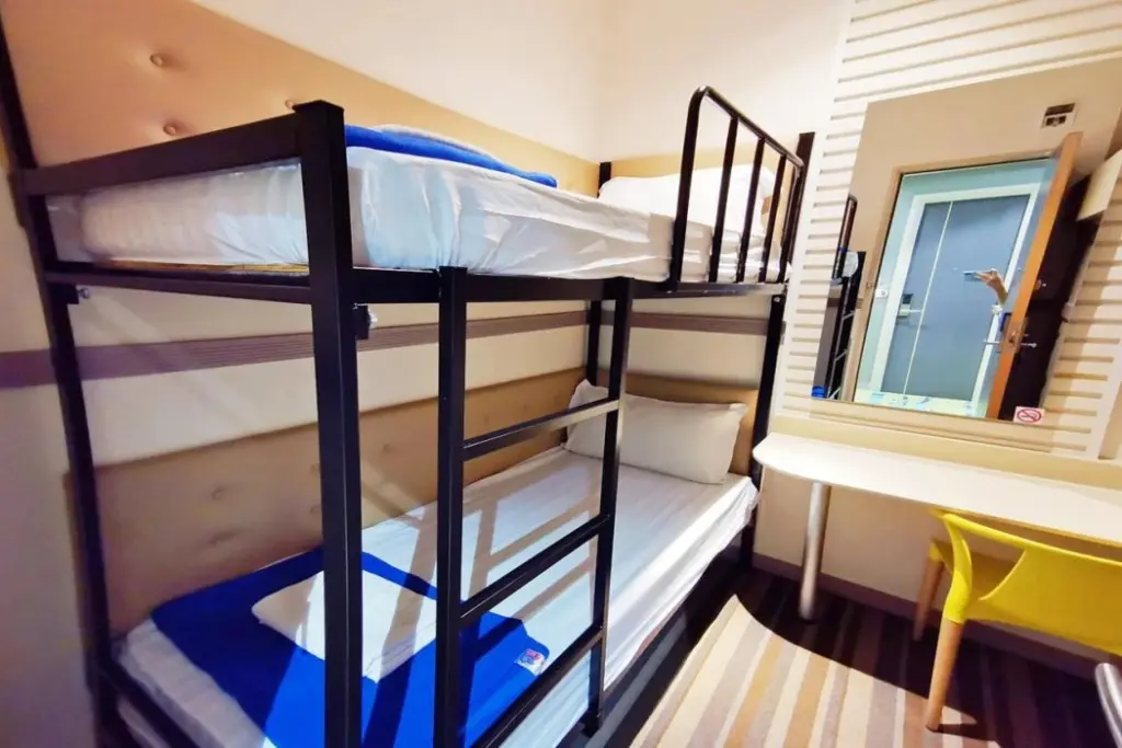 Бангкок: Podstel Hostel Bangkok By RedDoorz