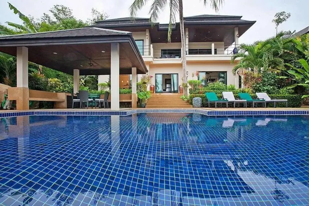Муанг: Villa Morakot 6 Bed Classy Property with In House Chef