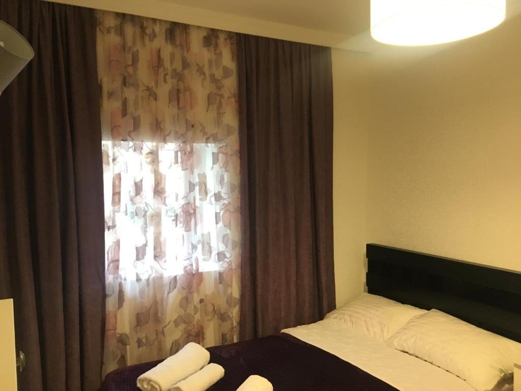 Newly renovated house — фото 1