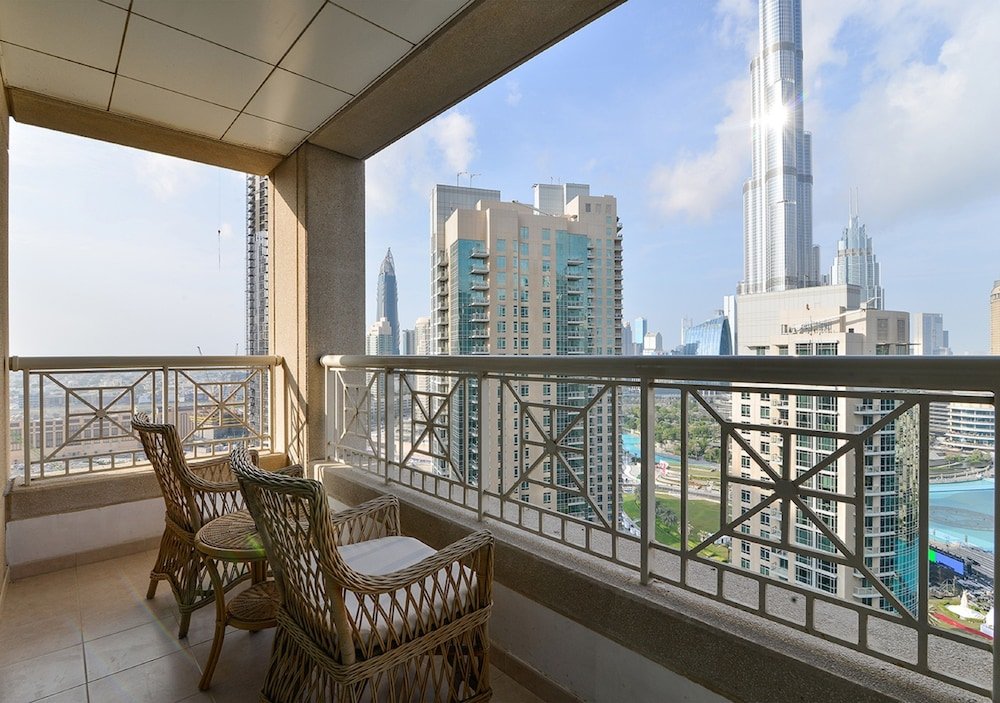 Waves Ease By Emaar Apartment — фото 1