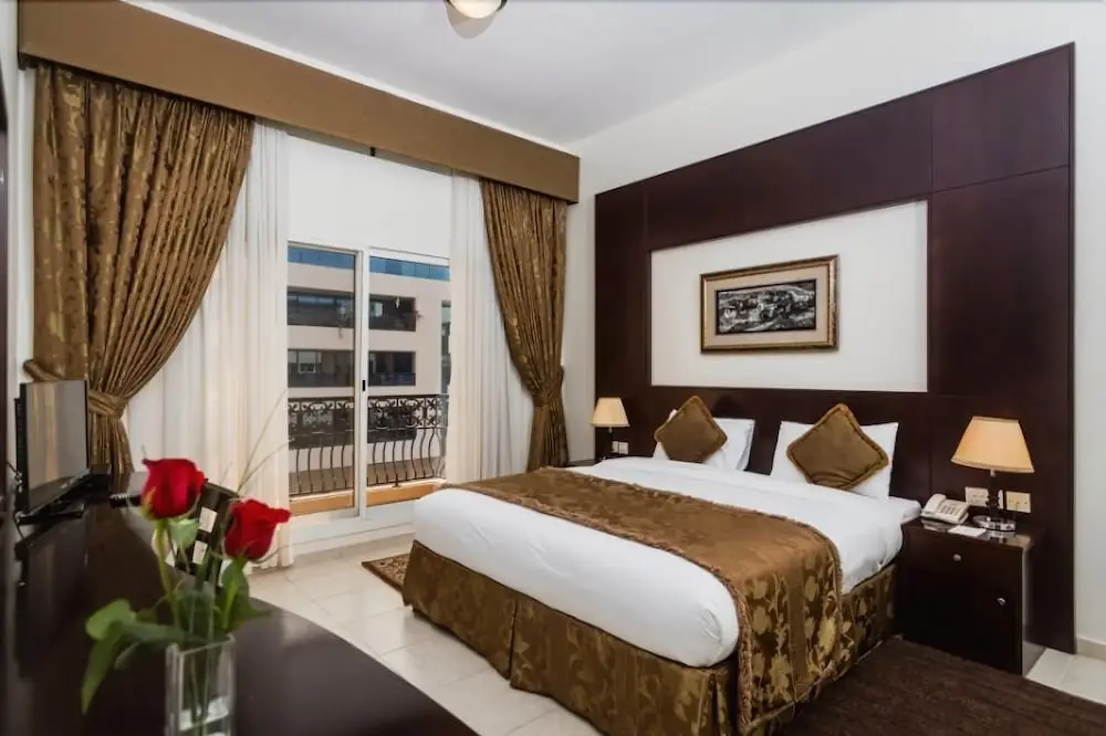 Дубай: Arabian Dreams Deluxe Hotel Apartments