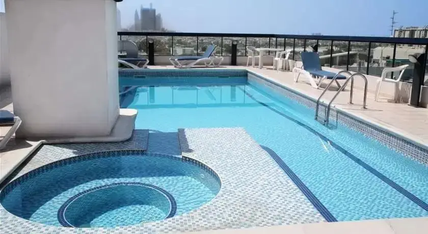 Дубай: London Creek Hotel Apartments