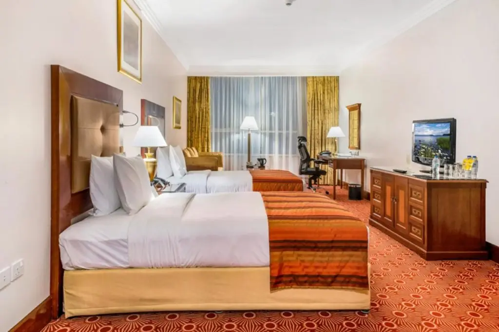 Дубай: Holiday Inn Bur Dubai - Embassy District