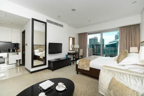 Luton Vacation Homes - Address Dubai Marina Stylish Studio, Marina View — фото 1