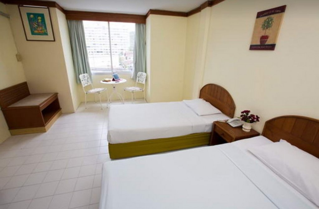Кату: Regent 2002 Patong