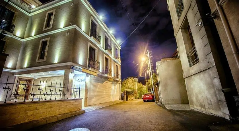 Тбилиси: New KMM Hotel