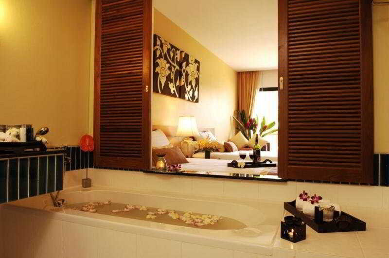 Тхаланг: Naithonburi Beach Resort