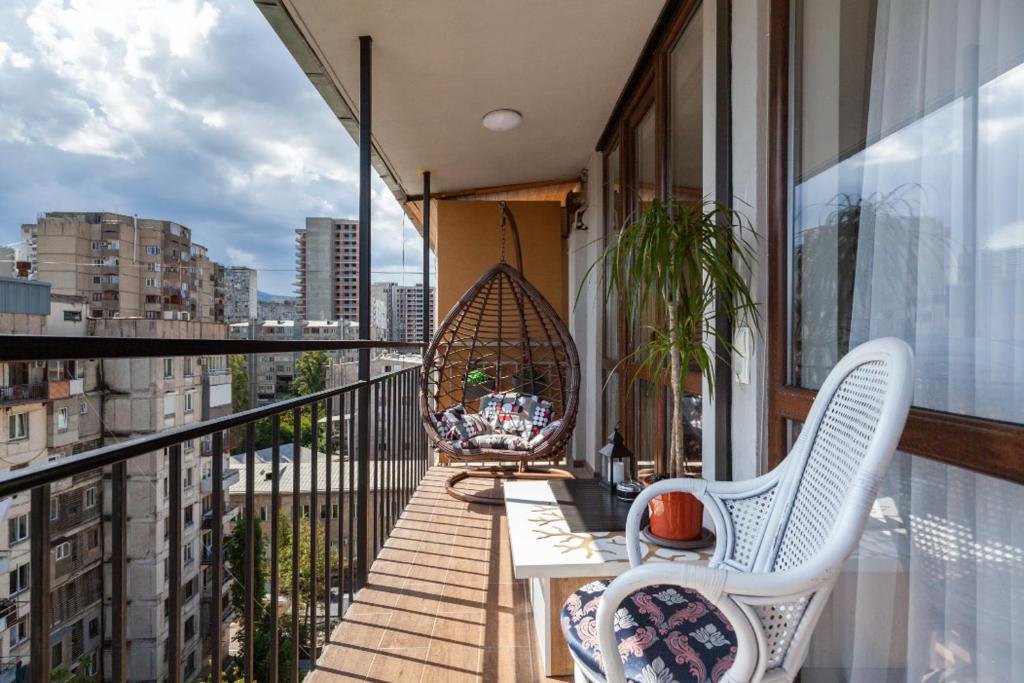 New Modern apartment in Tbilisi centre — фото 1