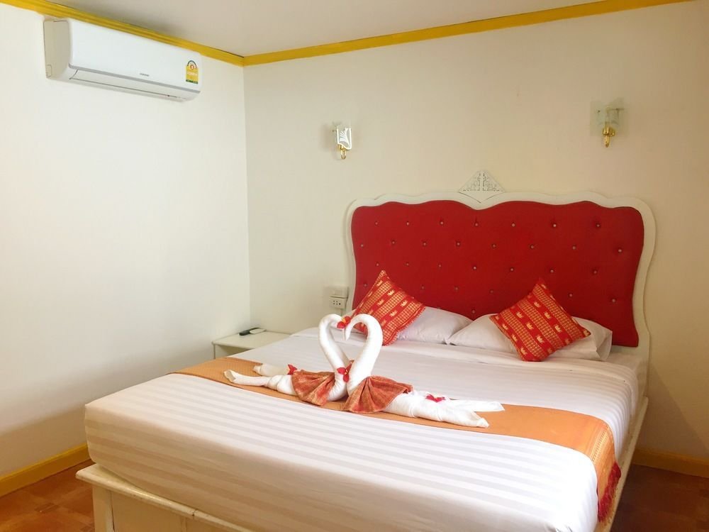 Краби: Phi Phi K House