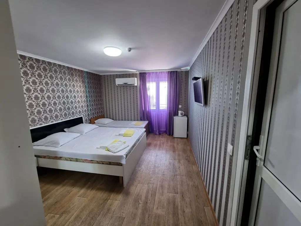 Багрипш: River Hotel