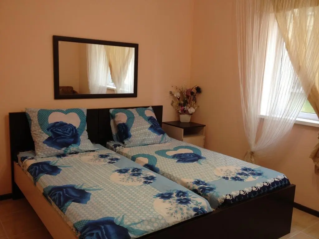 Гагра: Elka Guest House