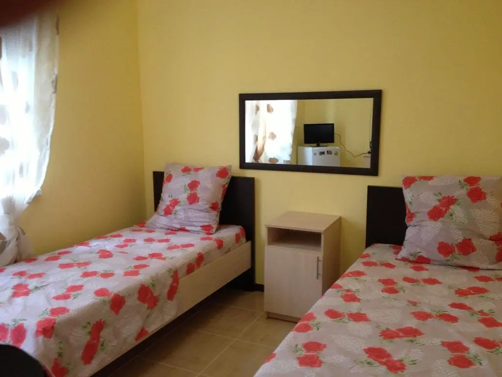 Гагра: Elka Guest House