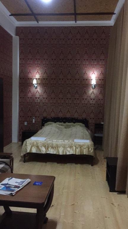 Staryij Suhum Guest House — фото 1